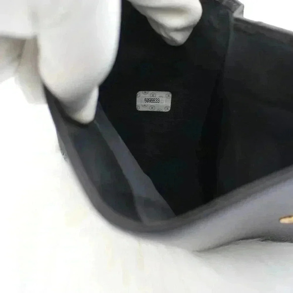 Chanel Caviar Interlocking CC Logo  TriFold Wallet - Picture 11 of 16